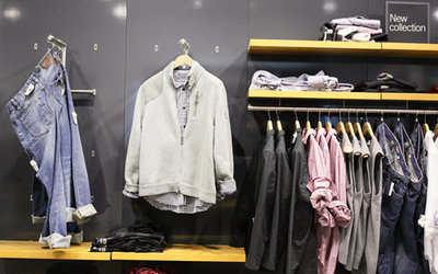 新手第一次批發服裝如何確定進貨數量 - 籬笆網